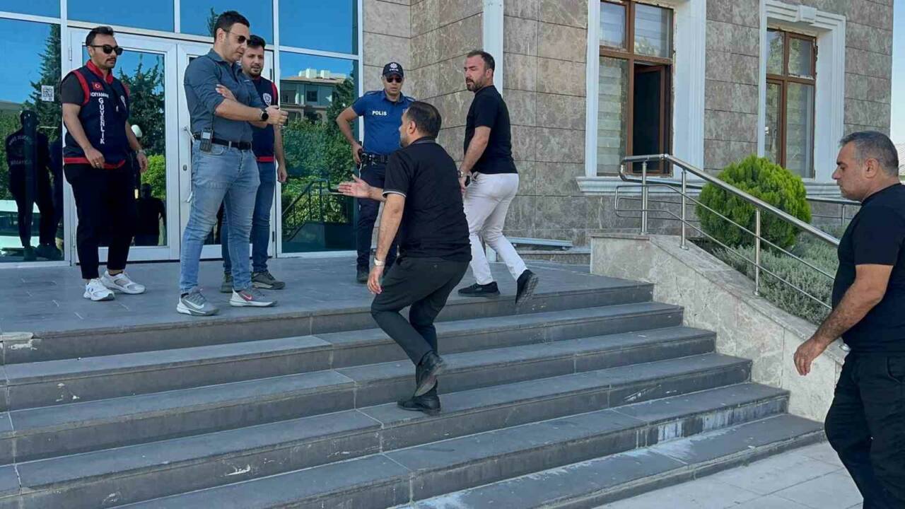 Adıyaman Belediye Başkanı Abdurrahman Tutdere ve Başkan Yardımcısı Ceyhan Kayhan