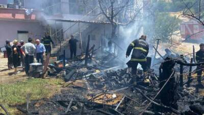 Kahramanmaraş’ta bir ahırda çıkan yangında 30 küçükbaş hayvan telef oldu.
