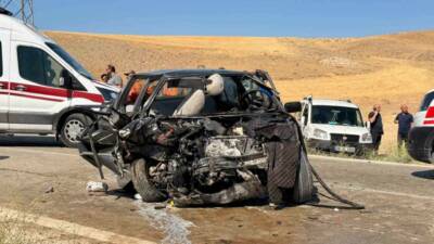 Ankara’nın Polatlı ilçesinde meydana gelen trafik kazasında iki araç kafa