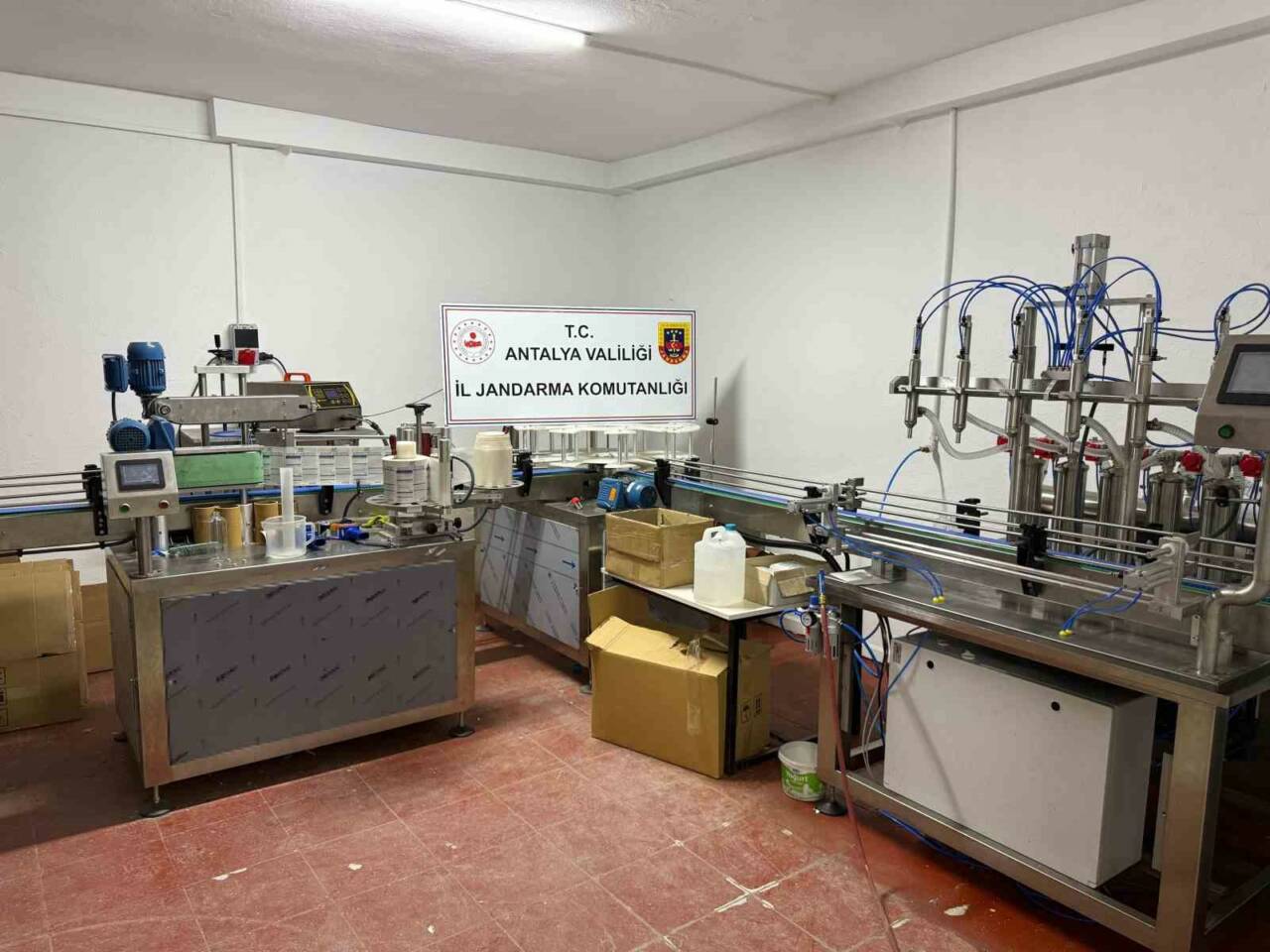 Antalya’da jandarma ekiplerince son 15 günde düzenlenen operasyonda, toplam 46