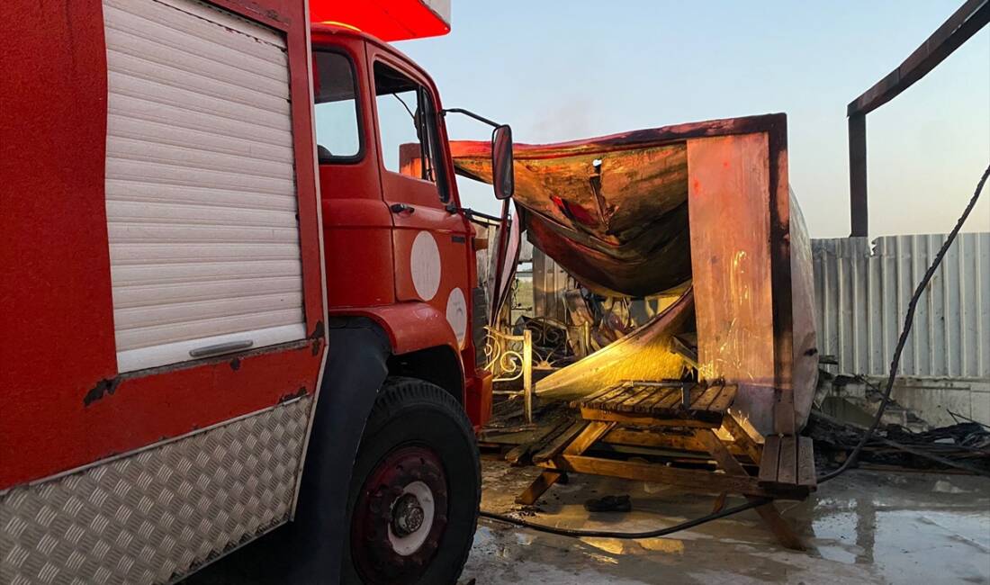 ANTALYA (AA) – Antalya’nın Serik ilçesinde işçilerin kaldığı konteynerde çıkan