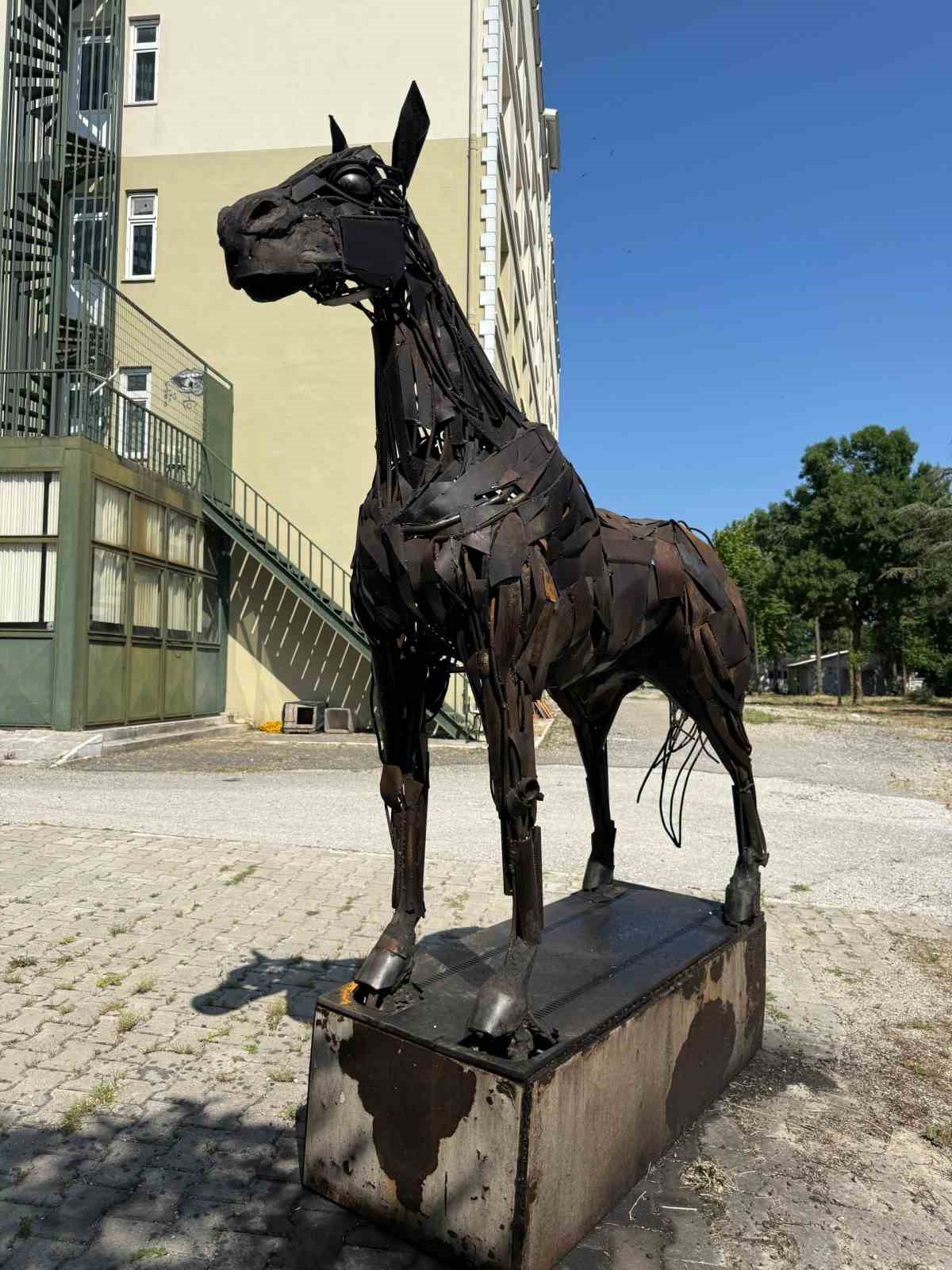 Düzce Üniversitesi Sanat, Tasarım ve Mimarlık Fakültesi Heykel Bölümü, çevreci