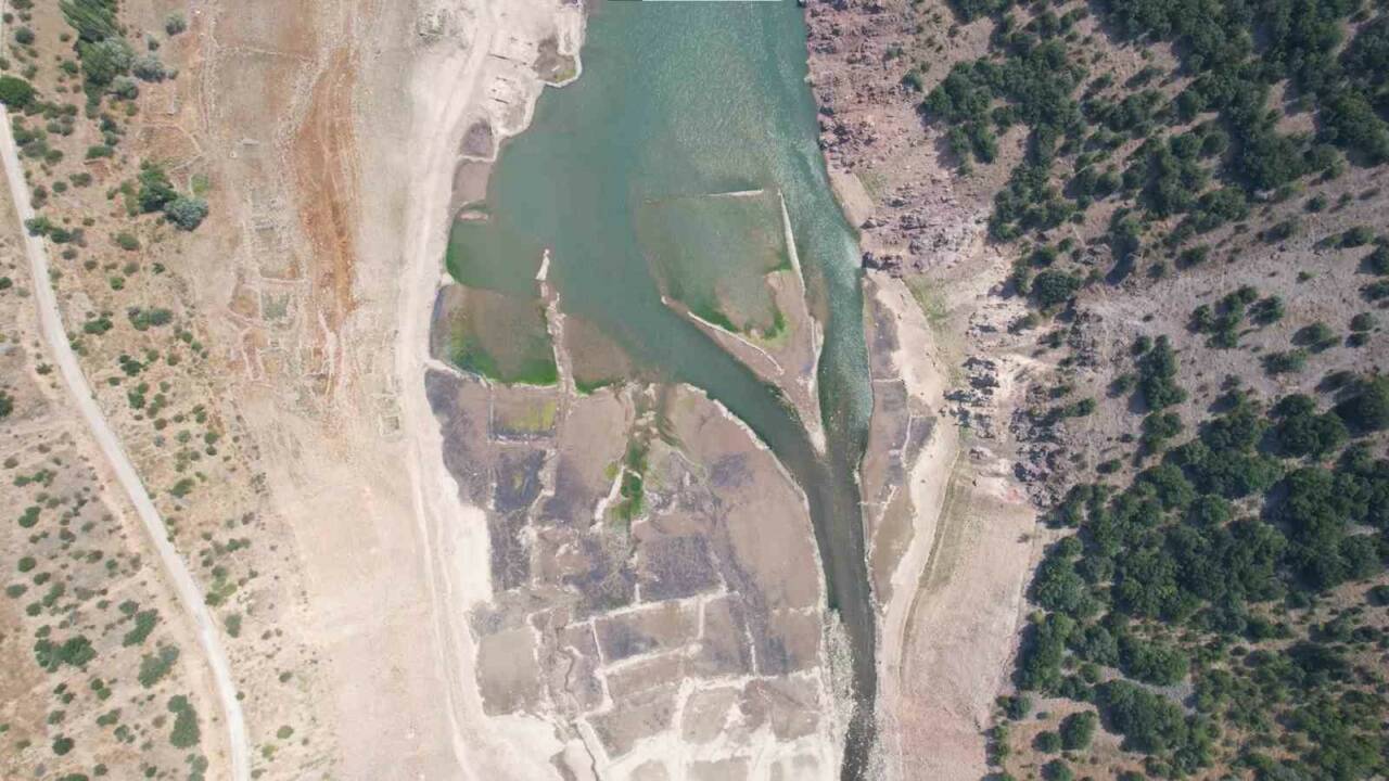 Ankara’nın içme suyu ihtiyacını karşılayan Çamlıdere Barajı’nda, kuraklık ve mevsimsel