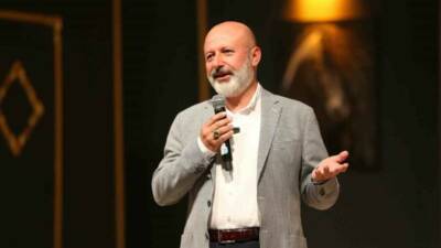 Sanatı toplumun her kesimiyle buluşturmayı hedefleyen Kocasinan Belediyesi; hem çocuklara