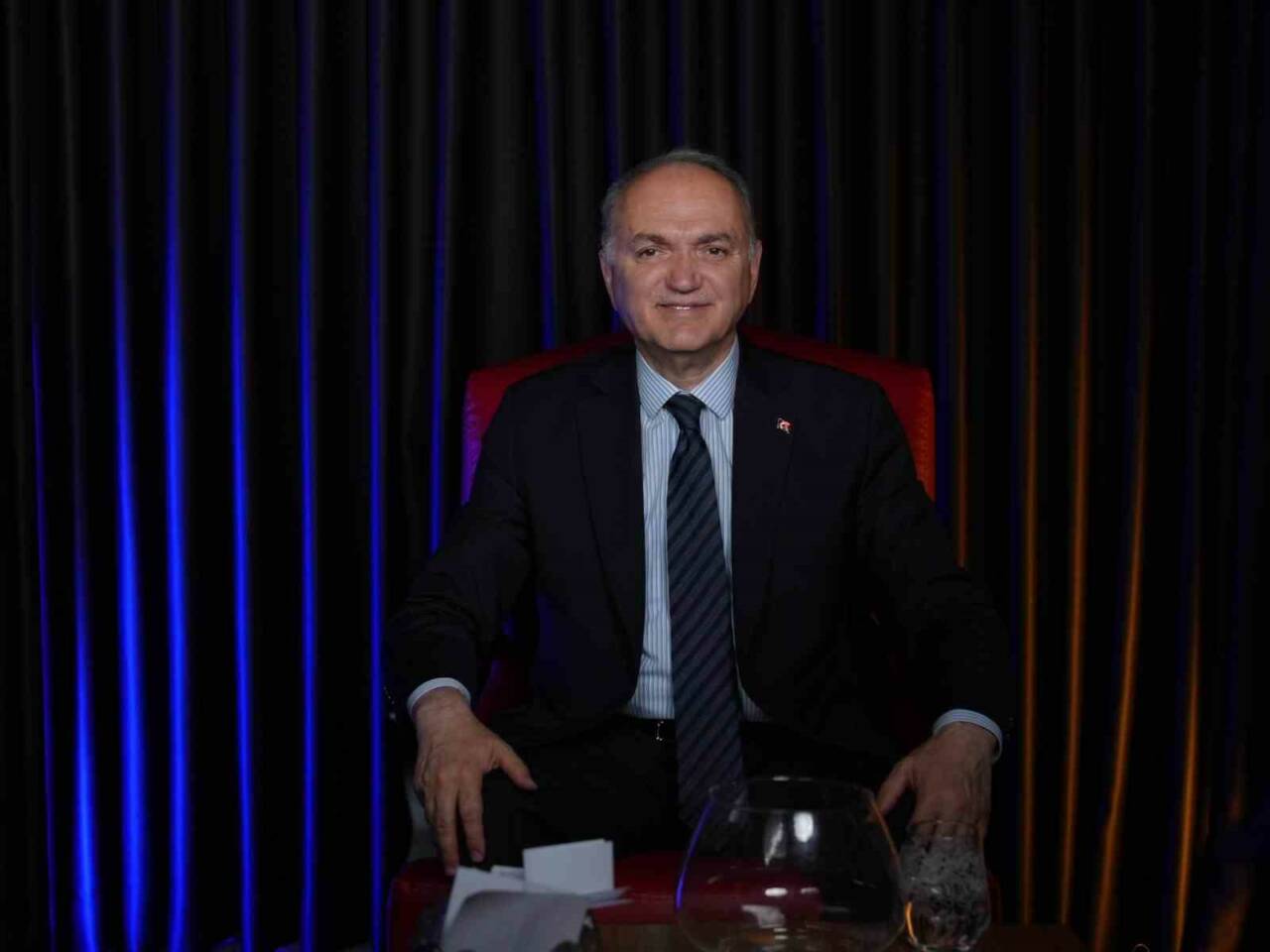 Düzce Belediye Başkanı Dr. Faruk Özlü, ‘Başkan’a Sor’ serisinin yeni