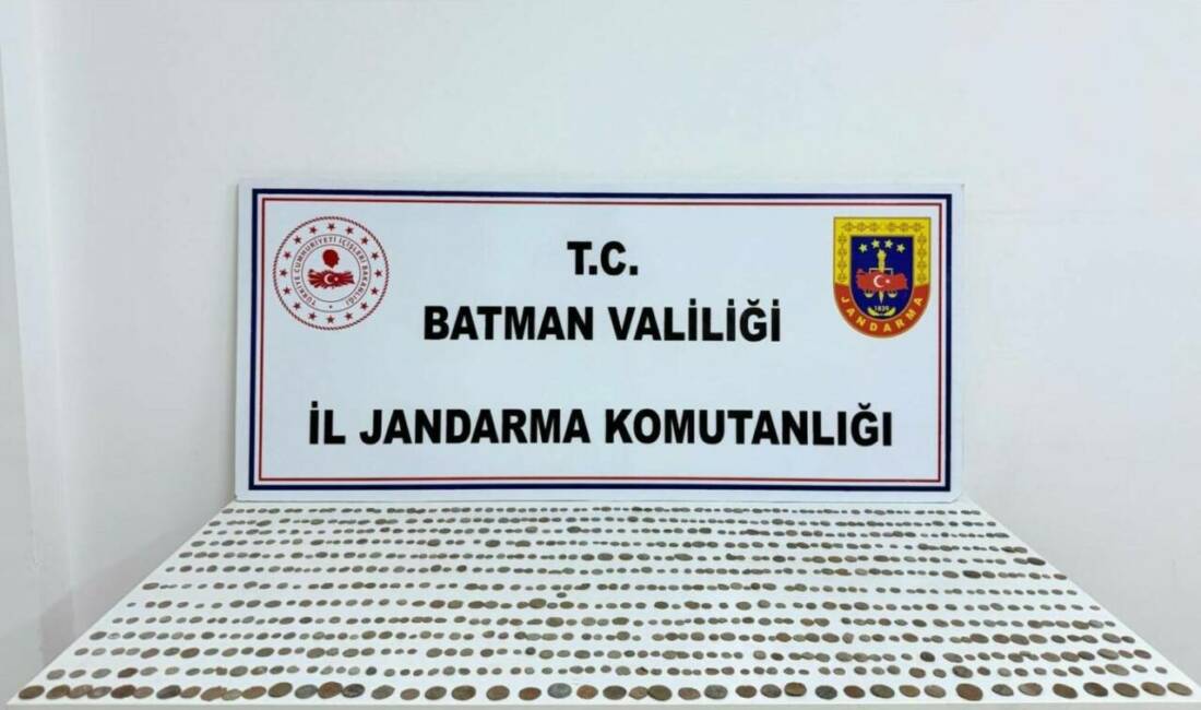 Batman’da müşteri kılığına giren jandarma ekipleri, bin 245 adet tarihi