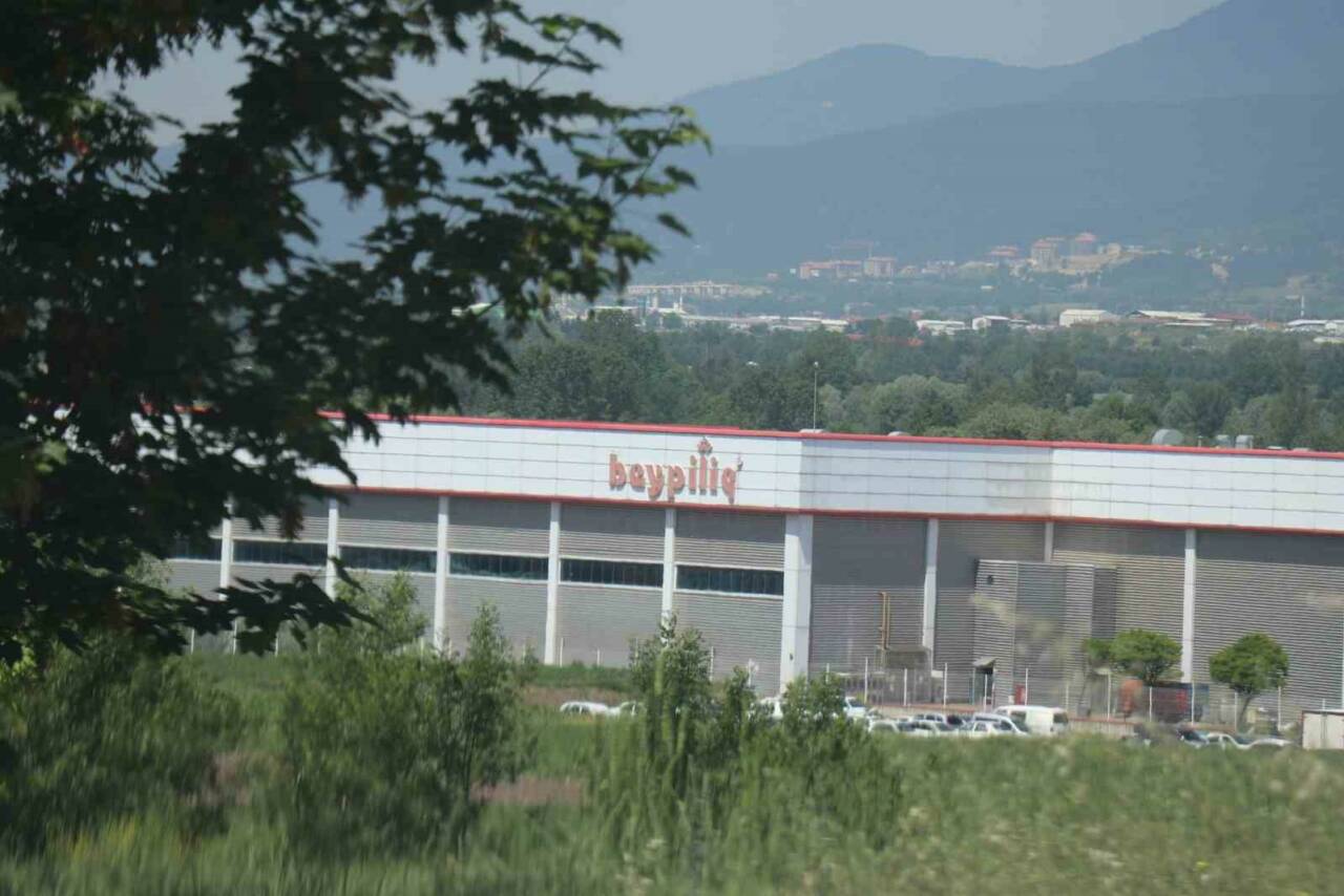 Bolu’da faaliyet gösteren Beypiliç firmasının kesimhane bölümünde hidrojen sülfürik gazı