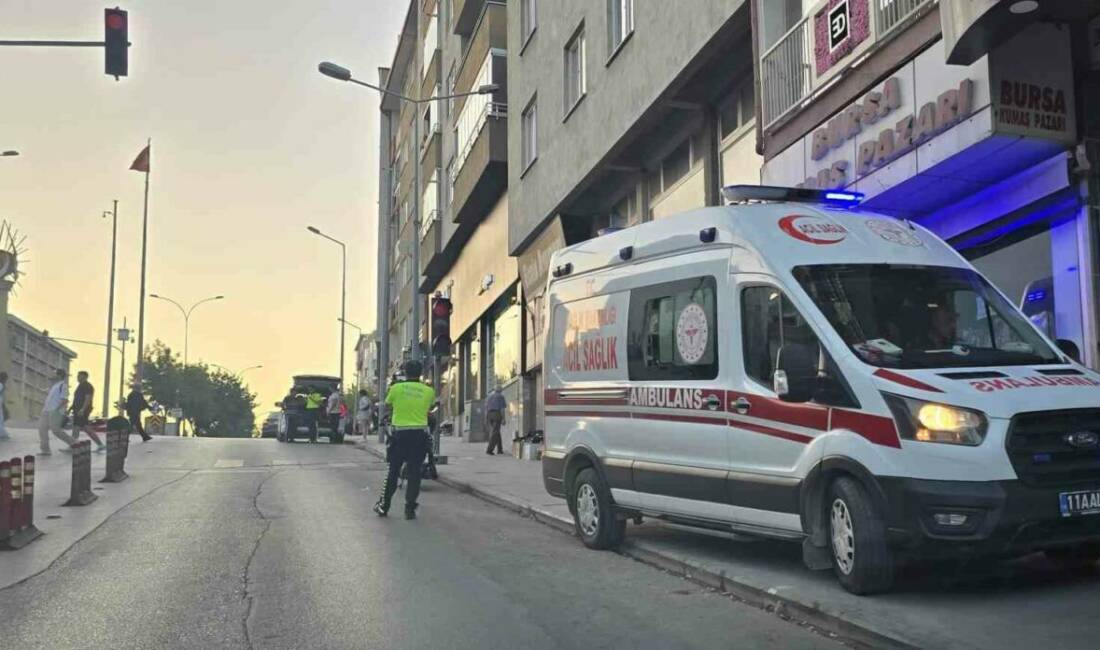 Bilecik’te seyir halindeki 2 motorlu bisikletin çarpışması sonucu meydana gelen