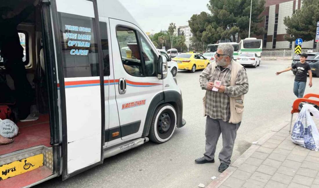 Adana’da uzun yıllar muavinlik yapan 70 yaşındaki Mehmet Budak, şimdilerde