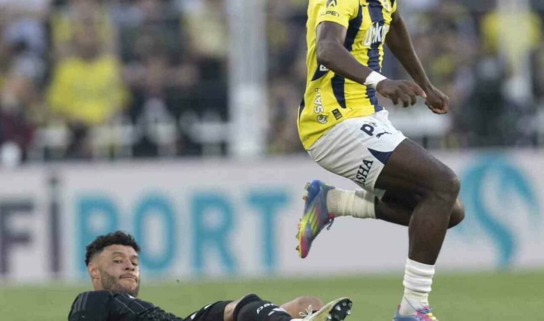 İngiltere Championship ekibi Birmingham City ile 3 yılık sözleşme imzalayan