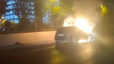 Bursa’da Mudanya Yolu üzerinde bir otomobil alevlere teslim oldu. Olay