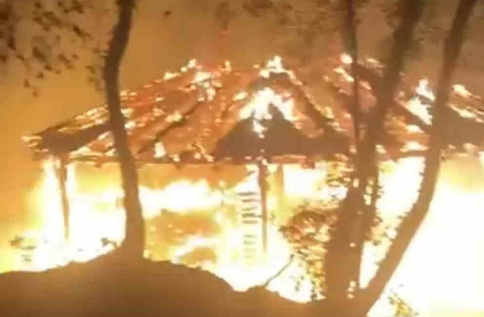 Bursa’da Uludağ’ın eteklerindeki Hamamlıkızık bölgesinde piknikçilerin söndürmeden bıraktığı ateş ormanı