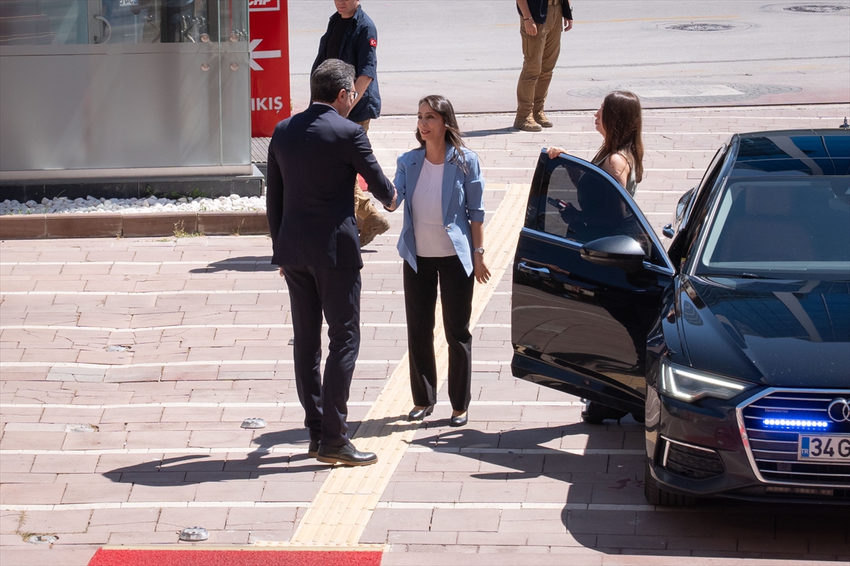 - "CHP'nin yeni bir sürecin içinde olduğunu ve bundan sonraki
