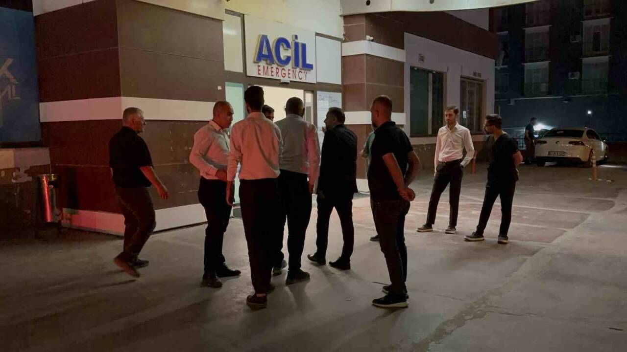 CHP Grup Başkanvekili Murat Emir, Adıyaman Belediye Başkanı Abdurrahman Tutdere’nin