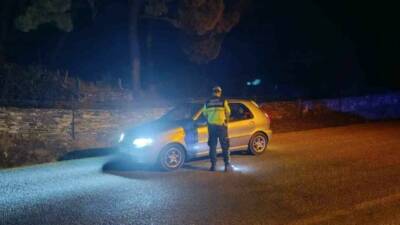 Aydın’ın Çine ilçesinde jandarma ekipleri tarafından gece saatlerinde ’Sıcak Nokta