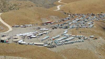 Şırnak’ta, Cudi Dağı’nda düzenlenen Hz. Nuh’u anma programı, vatandaşların yoğun