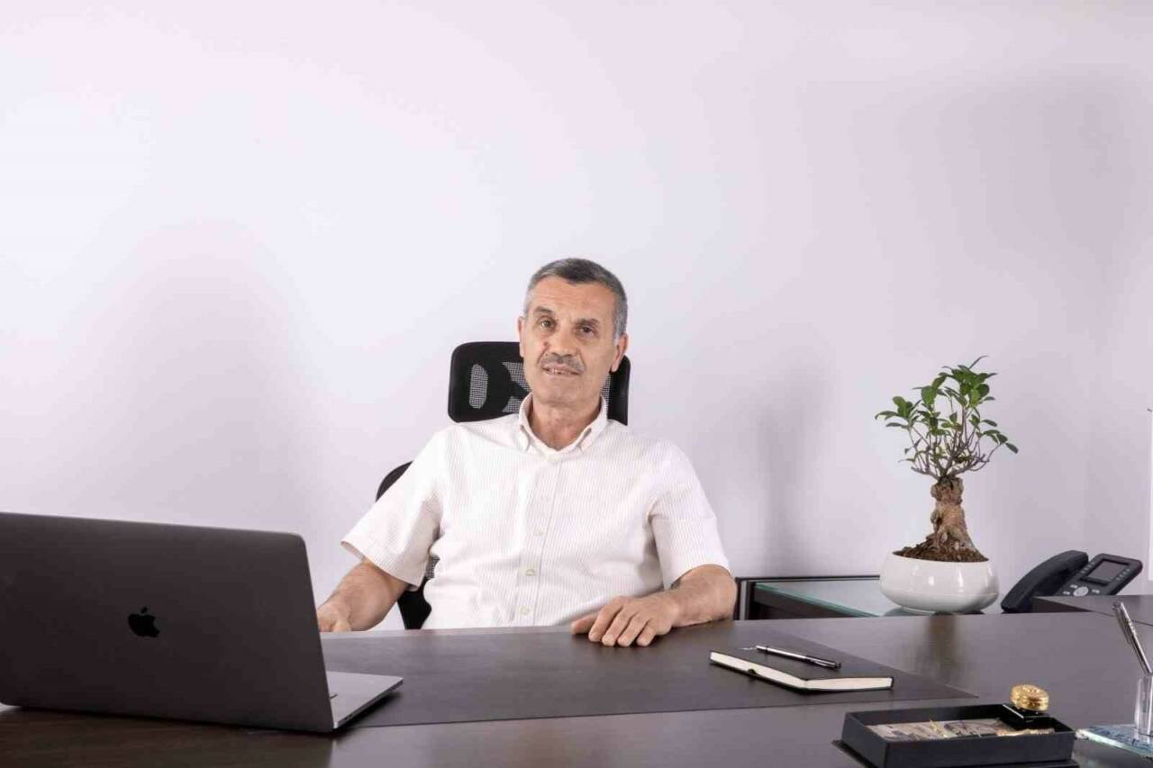 Türkiye’nin en önemli tarım üretim merkezlerinden Çukurova’da ayçiçeği hasadıyla ilgili