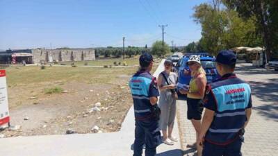 Aydın’ın Didim ilçesinde jandarma ekipleri, kadına yönelik şiddetle mücadele kapsamında