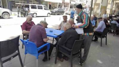 Çankırı’da vatandaşların farkındalığını arttırmak için dilenci kılığına giren zabıta, 10