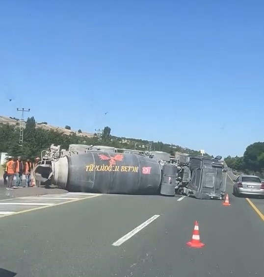 Elazığ’da beton mikserinin devrilmesi sonucu meydana gelen kazada, 1 kişi