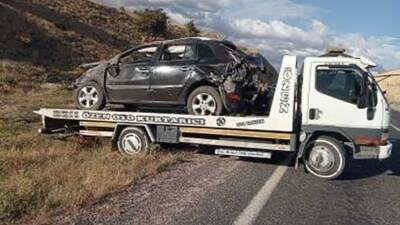 Elazığ’da sürücüsünün direksiyon hakimiyetini kaybettiği araç takla attı. Kazada 1