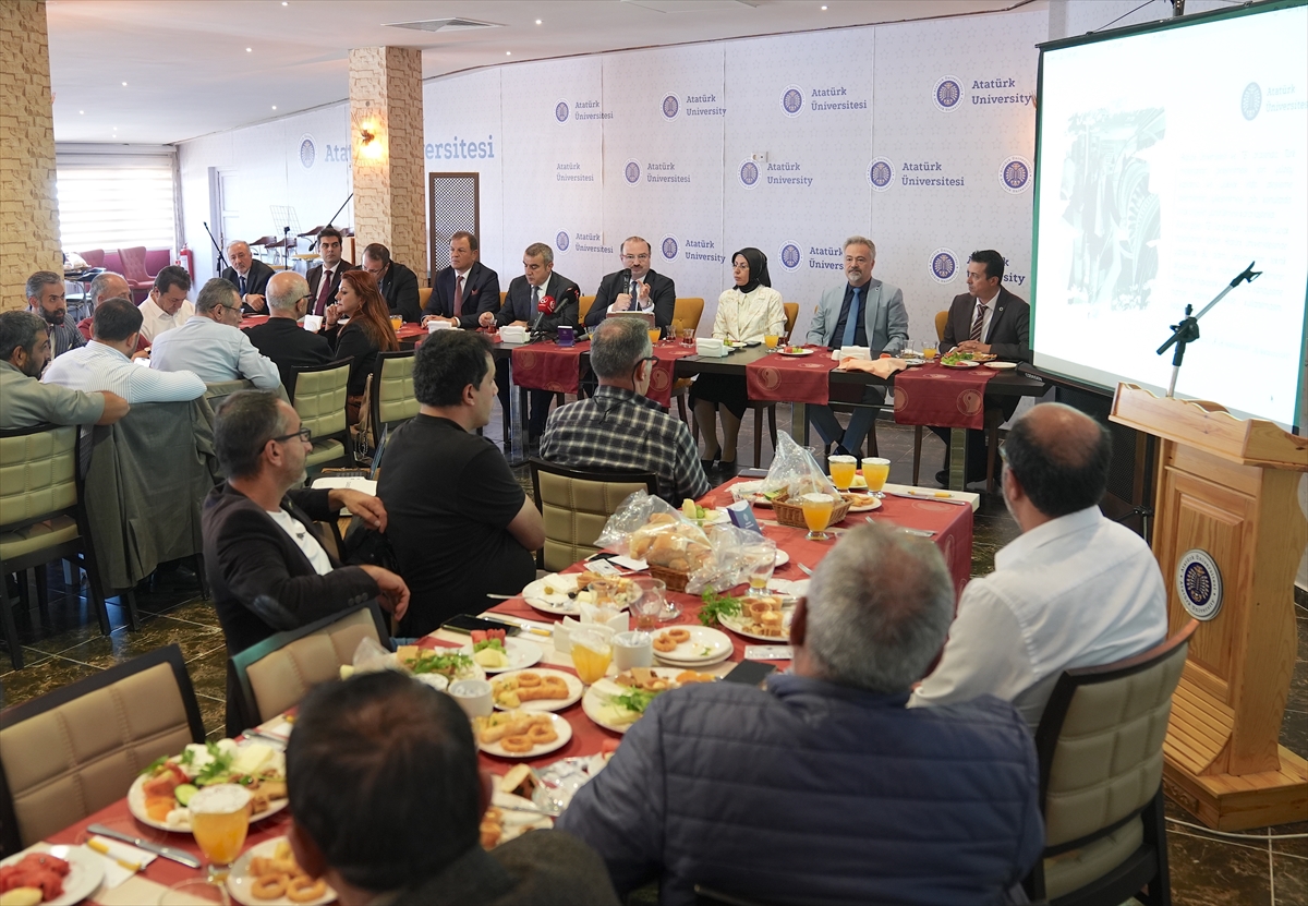 - Atatürk Üniversitesi Rektörü Prof. Dr. Ahmet Hacımüftüoğlu:
- "Eczanelerdeki 2