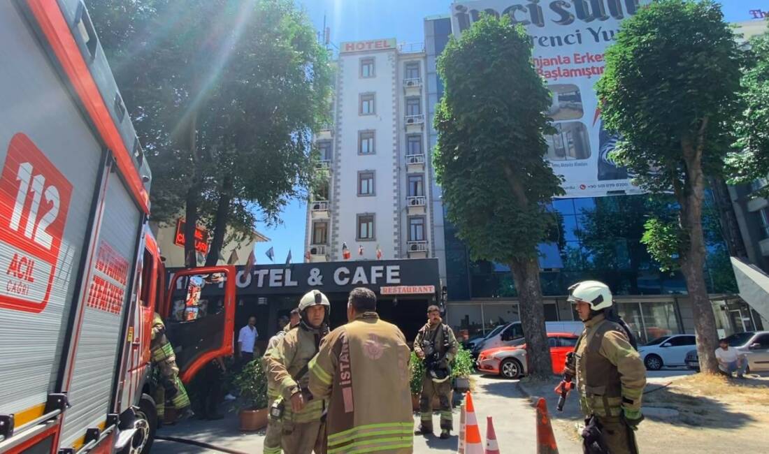 İstanbul Fatih’te bulunan 6 katlı otelin yemekhane bölümünde yangın meydana