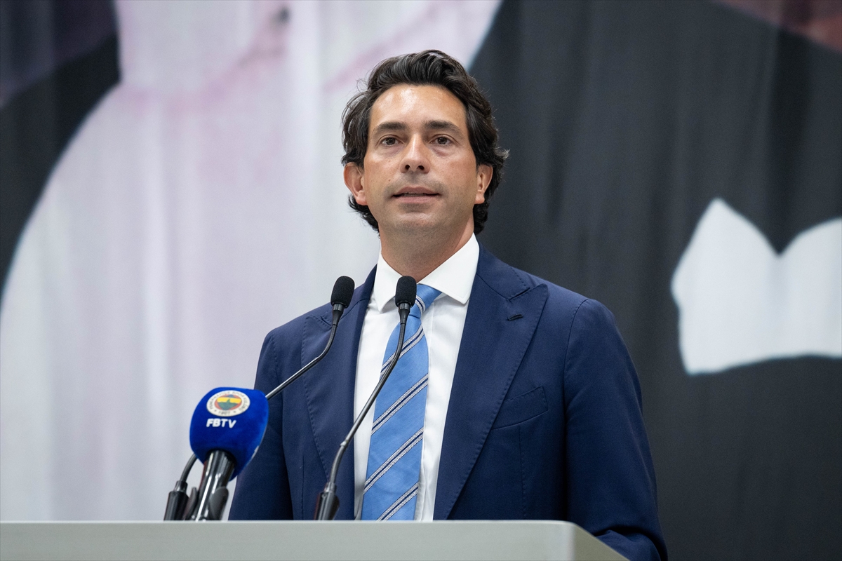 - Fenerbahçe Kulübü Genel Sekreteri Burak Kızılhan:
"Türkiye'nin gelmiş geçmiş en