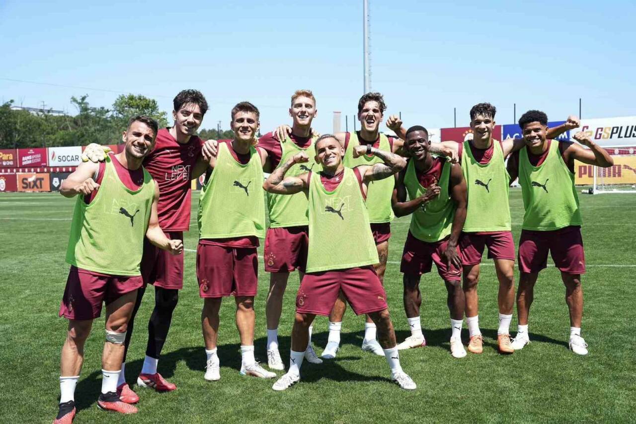 Galatasaray, 2025-2026 sezonu hazırlıklarını yaptığı antrenmanla sürdürdü. Kemerburgaz Metin Oktay