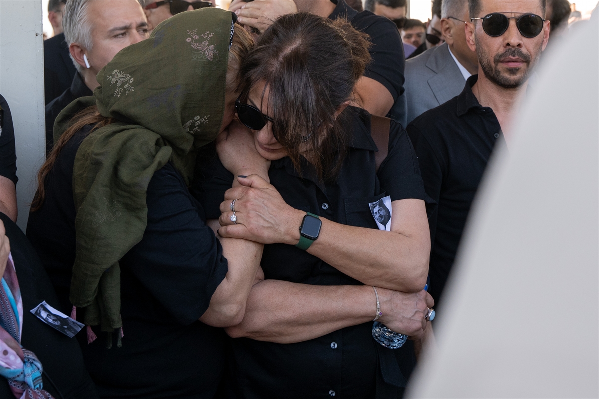 ANKARA (AA) – Gazeteci ve yazar Nihat Genç’in cenazesi, Kocatepe