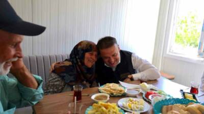 Bilecik’te geçtiğimiz gün çıkan orman yangınında Osmaniye’deki evleri yanan yaşlı