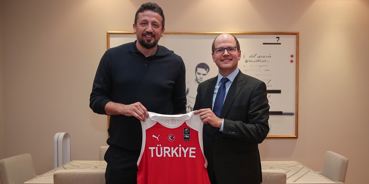 Türkiye Basketbol Federasyonu Başkanı Hidayet Türkoğlu, Litvanya merkezli bir internet