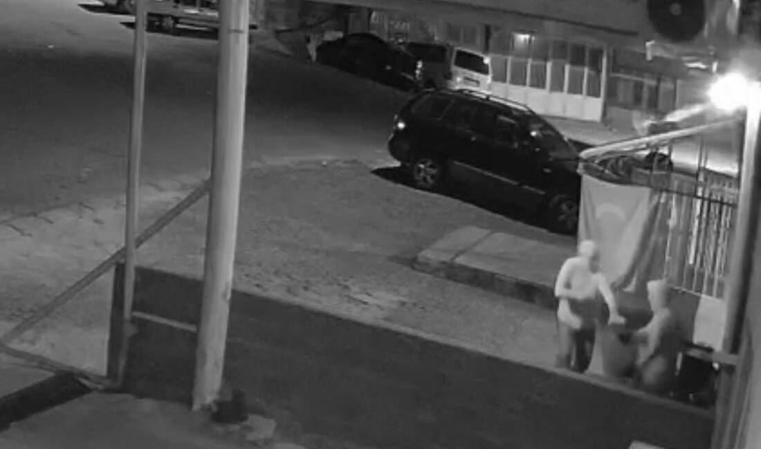 Nevşehir’de bir kişi hırsızlık için gittiği dükkanda önce güvenlik kameralarına,