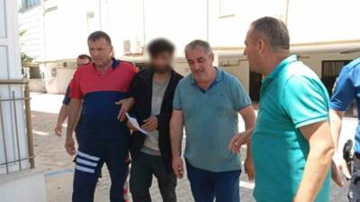 Türkiye’nin çeşitli şehirlerinde bugüne kadar 200’ün üzerinde kez çatıya çıkarak