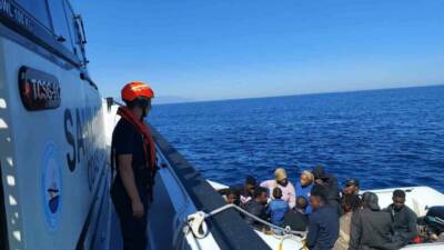 İzmir’in Selçuk ilçesi açıklarından yasa dışı yollarla yurt dışına geçmek