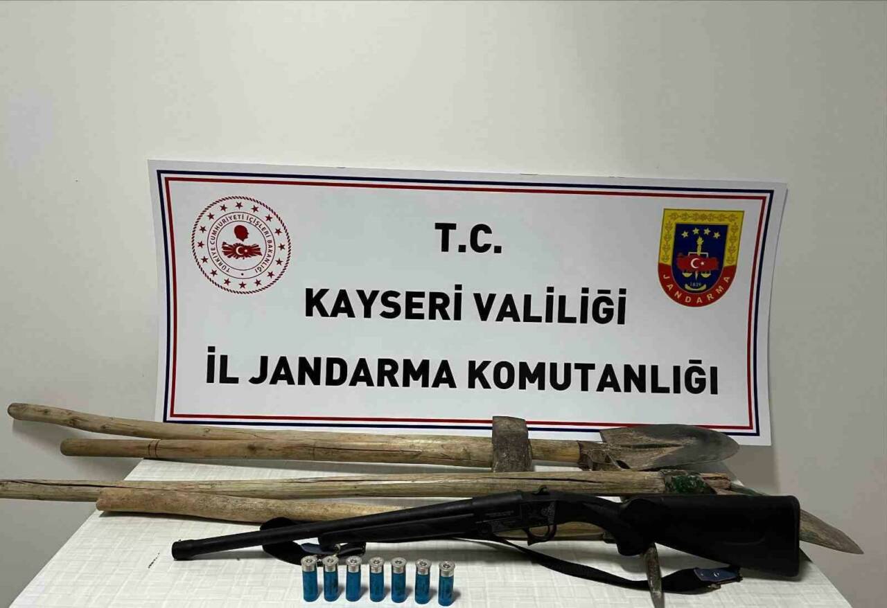 Kayseri’nin Akkışla ilçesinde İl Jandarma Komutanlığı ekiplerince yapılan çalışmalarda; kaçak