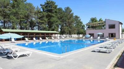 Diyarbakır Büyükşehir Belediyesi, kadınların spora erişimini artırmak amacıyla yüzme eğitimi