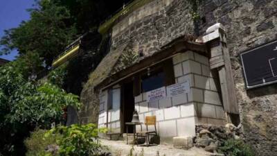 Giresun’un Kazancılar Sokağı’na ismini veren kalaycıların son temsilcisi Osman Topatan,