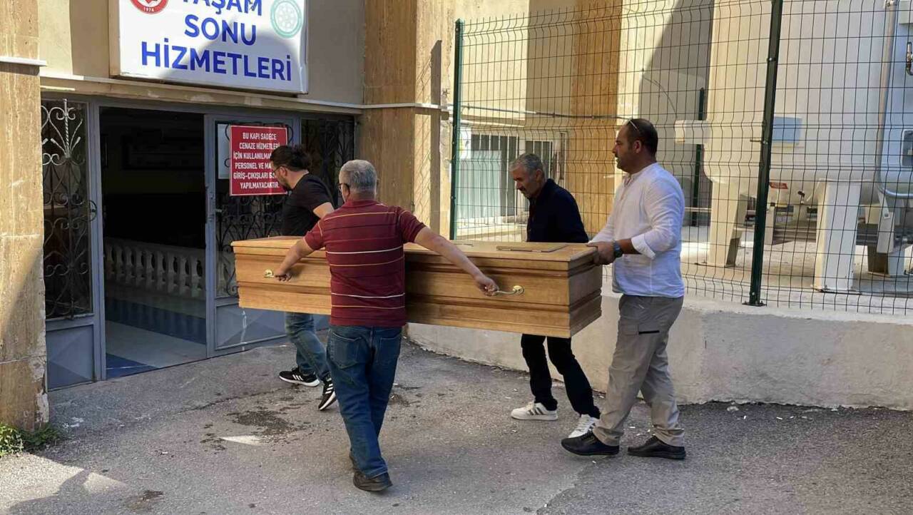 Vücuduna yapışan keneyi sağlık kuruluşunda çıkartmasına rağmen, yakalandığı Kırım Kongo