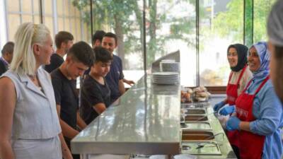 Bilecik Belediye Başkanı Melek Mızrak Subaşı, şehir merkezinde hizmet veren