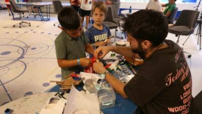 Kepez Belediyesi çatısı altında hizmet veren Antalya Bilim Merkezi, yaz