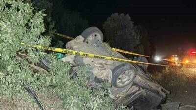 Uşak’ta kontrolden çıkan otomobilin şarampole devrilmesi sonucu meydana gelen trafik