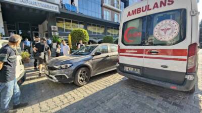 Aydın’ın Kuşadası ilçesinde bir kiracı, tartıştığı ev sahibini bıçakla yaraladı.