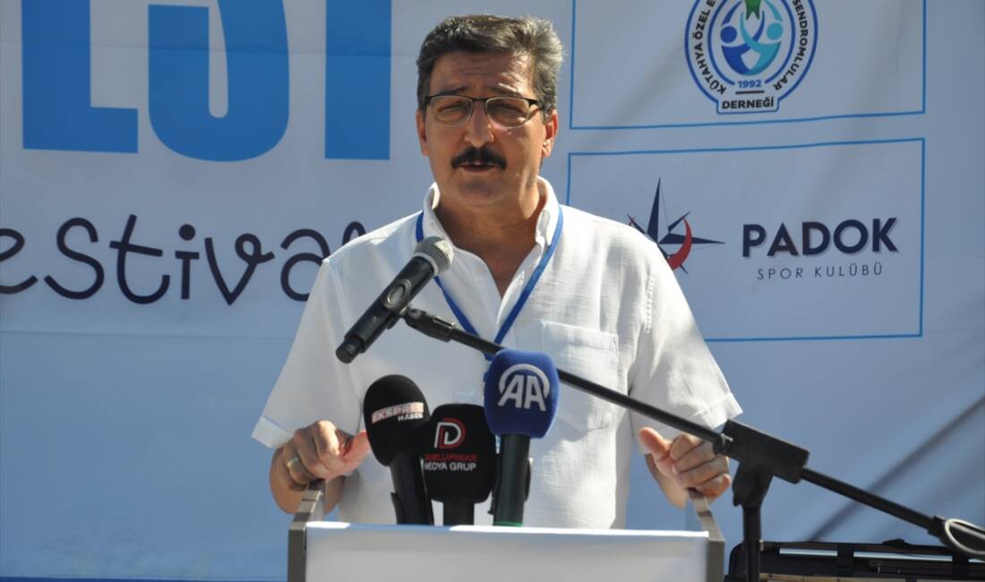 KÜTAHYA (AA) – Kütahya’da bu yıl ilki düzenlenen DownFest etkinliği