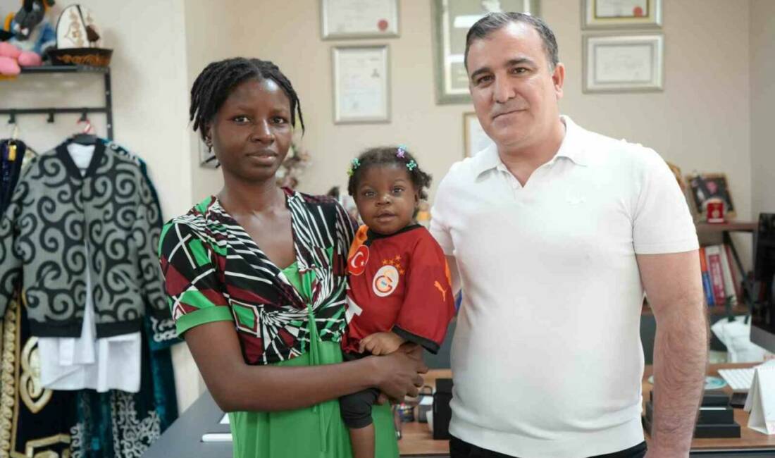 Doğuştan gelen biliyer atrezi (safra kanalı yokluğu) nedeniyle karaciğer yetmezliği