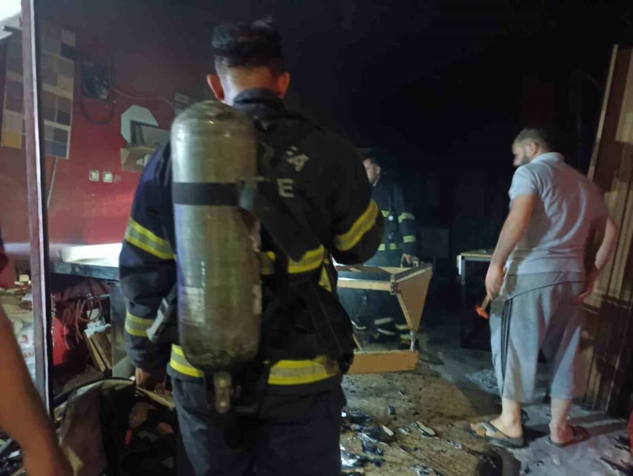 Şanlıurfa’da mobilya dükkanında çıkan yangın itfaiye ekiplerinin müdahalesi sonucu söndürüldü.