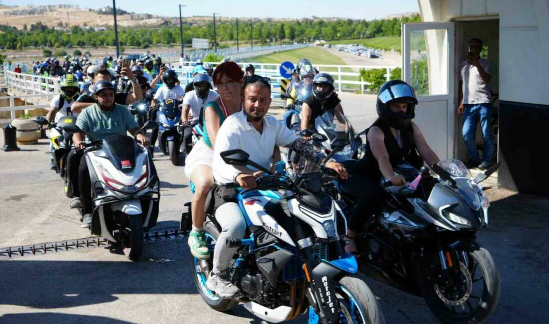 Gaziantep’te düzenlenen motosiklet festivali MOTOFEST, motosiklet tutkunlarını bir araya getirerek