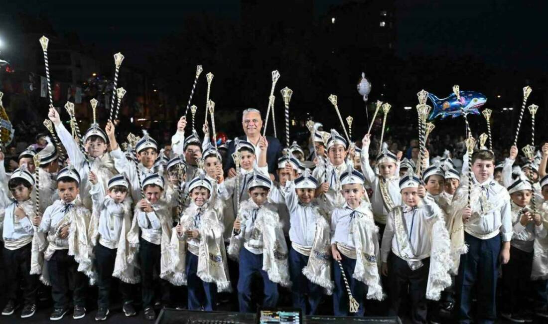 Muratpaşa Belediyesi’nin her yıl ihtiyaç sahibi ailelerin çocukları için düzenlediği
