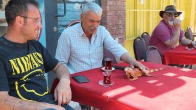 - Yozgat'ın Sorgun ilçesine bağlı Bahadın beldesinde kafe işleten Güner