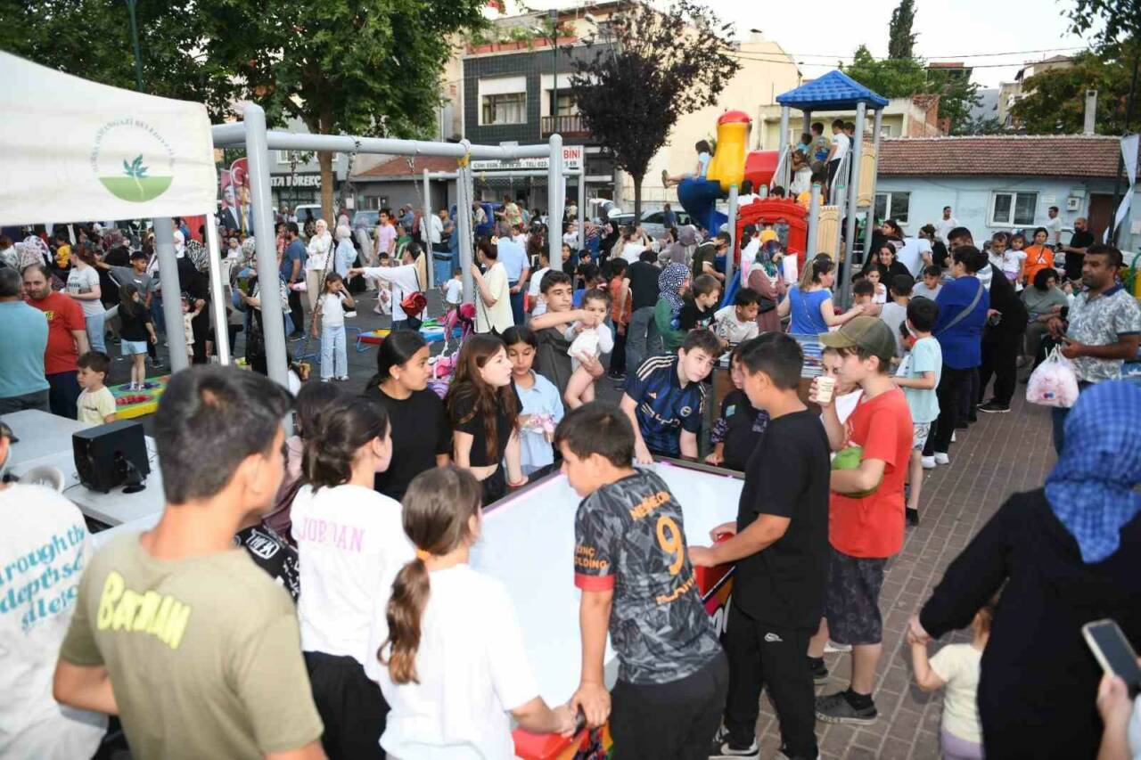 Osmangazi Belediyesi, hazırladığı renkli ve eğlenceli etkinlikler ile yaz akşamlarında